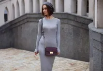 носите рокля