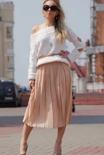 З чим носити плісировану спідницю 50 ідей для міні, міді та максі спідницю