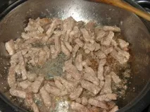 Картопляні лежні з м’ясом. лежні