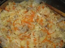 Картопляні лежні з м’ясом. пюре