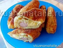 Картопляні палички з сиром та ковбасою сиром