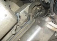 Заміна та висвердлювання заламаної свічки розжарювання Opel 2 свічки