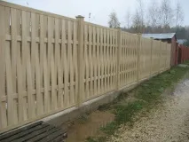 Паркан своїми руками зпрофнастилу та дерева зпрофнастилу