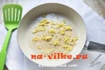 Запечена курка по-східному – оригінально та смачно запечена