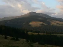 Чорна Гора у Карпатах гора