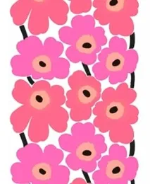 Дизайн нігтів з квітами Marimekko Marimekko