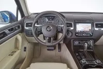 Volvo XC90 vs Touareg vs X5 vs Grand Santa Fe – битва титанів битва