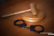 Лікаря-гінеколога засуджено за хабарі до шести роківколонії засуджено