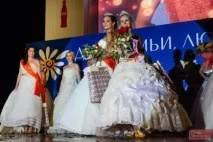 У Сочі відбувся четвертий Парад Наречених - Стрічка новин Сочі відбувся
