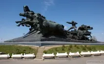 Ех, тачанка-ростівчанка… Дороги світу тачанка-ростівчанка