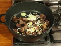 Яловичина, тушкована з рисом та овочами - покроковий рецепт з фото на яловичина
