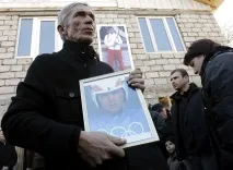 Хоч підірвіть цю трасу підірвіть
