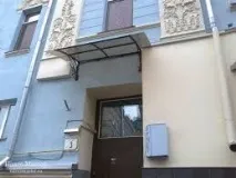 Як зробити навіси та козирки ковані або з металопрофілю над ганком, входом, побудувати та зробити