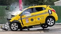 Краш-тест на швидкості 80 км удару