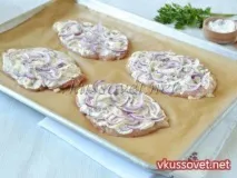 Курячі відбивні з овочами під сиром, покроковий покроковий