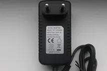 Знаменитий універсальний зарядний пристрій Opus BT-C3100 V2 пристрій