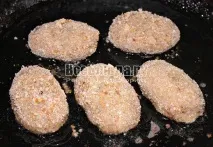 М’ясні котлети з грибами та сиром, рецепт з покроковими фото. грибами