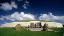Ньюгрейндж в Ірландії, стародавні мегаліти мегаліти