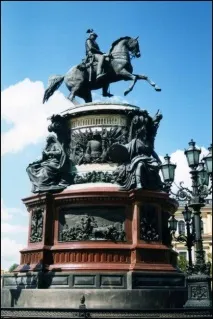 Пам’ятник імператору Миколі I на Ісаакіївській площі у Санкт-Петебурзі площі