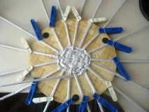 Плетіння капелюхи з газетних трубочок газетних