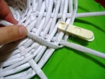Плетіння капелюхи з газетних трубочок плетіння