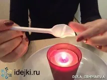 Чудово красиві квіти з одноразових пластикових ложок красиві