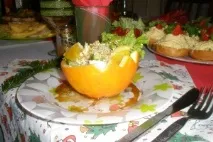 Рецепт - Салат з ковбасою, сиром та помідорами з фото салат
