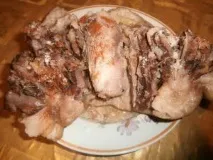Рулет зі свинячої рульки рульки