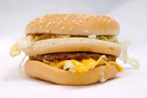 Скільки отримує директор McDonald’s, та як вижити на бігмаках - Ура клуб скільки