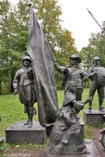 Суперечка мистецтв чи скульптурні картини, українська інтер’єрна скульптура українська