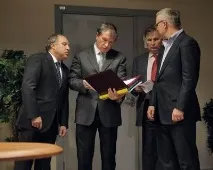 Такий хокеїст їм не потрібен було