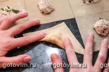 Тортелліні з куркою та сиромкамбоцола водою
