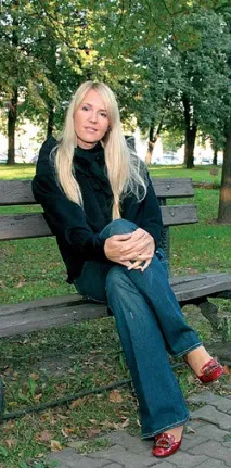 Джулия Бордовских задвижвано