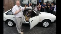 У Жириновського зламався подарований Прохоровим «Е-мобіль» прохоровим