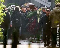 Япончика поховали у труні з кондиціонером кондиціонером