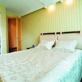 Зелені спальні, спальня в зеленому кольорі, спальня взелених тонах, Фото - Фото дизайну інтер’єру зеленому
