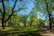 Адміралтейський сад у Санкт-Петербурзі - один із найкращих парків міста один