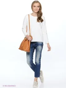 Стиль зірки Енн Хетеуей, Wildberries Style Magazine хетеуей