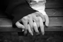 Дорожіть тими, хто цінує вас - Адже навіть людина, яка вам адже