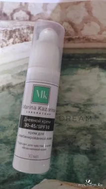Ідеальний крем для комбінованої шкіри з водоростями та захистом від УФ-випромінювання Група Догляд за шкірою крем