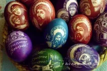 Як пофарбувати великодні яйця на Великдень пофарбувати