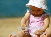 Як одягнути новонародженого влітку в спеку влітку