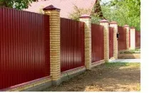 Як самостійно побудувати паркан, Види та характеристики парканів види