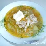 Легкий курячий суп з пекінською капустою капустою