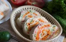 Лаваш з крабовими паличками, огірком і корейською морквою - рецепт з покроковими фото лаваш