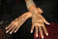 върху кожата mehndi