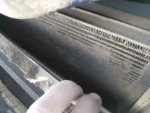 Миття радіатора та теплоізоляція трубок кондиціонера радіатора