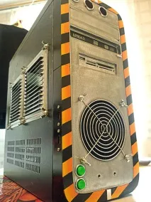 його