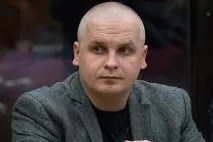 Надію Толоконникову ізолювали від світу за «відкритий лист» інтерв’ю з адвокатом Дмитром Дінзе толоконникову