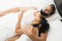 Чому люди хропуть можливі причини, методи та засоби лікування можливі